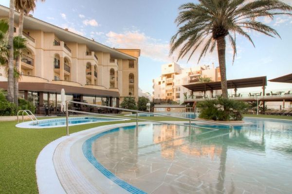 Hotel Apartamentos Blau Parc (Sant Antoni de Portmany)